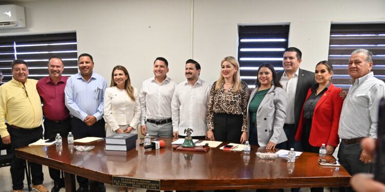 Rinde protesta diputado Eduardo Van Wormer como presidente de la JUGOCOPO de la XVII Legislatura de BCS