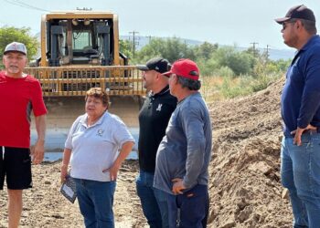 Realiza Servicios Públicos trabajos de encause y desazolve en el arroyo Juan de Dios Angulo