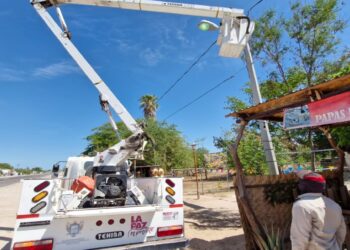 Rehabilita Servicios Públicos más de 120 luminarias en la ciudad y San Pedro