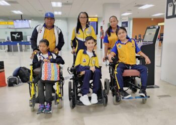 VIAJAN ATLETAS A LOS PARANACIONALES CONADE A OAXACA.