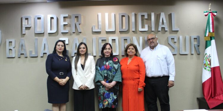 PODER JUDICIAL IMPARTE ACTUALIZACIÒN PARA ESPECIALISTA EN MECANISMOS ALTERNATIVOS EN SOLUCIÒN DE CONTROVERSIAS