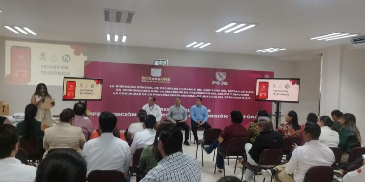 CAPACITA PGJE A SERVIDORES PÚBLICOS DEL GOBIERNO DEL ESTADO EN LA PREVENCIÓN DE EXTORSIÓN TELEFÓNICA