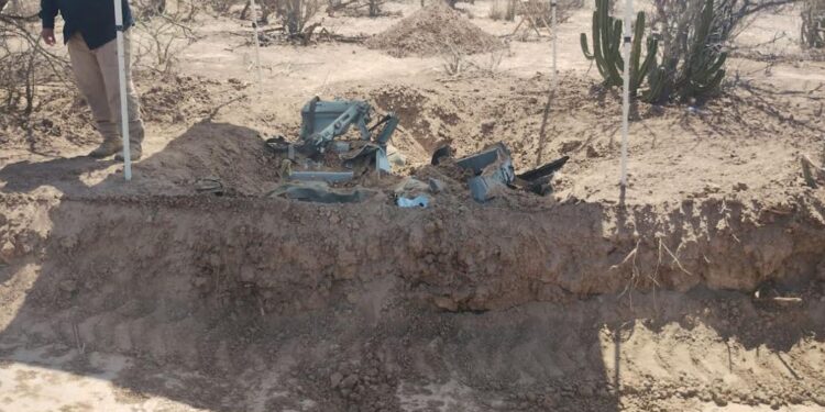 EN CUMPLIMIENTO DE ORDEN JUDICIAL DE CATEO LOCALIZA PGJE PARTES DEL VEHÍCULO EN QUE SE TRANSPORTABAN LOS 2 AGENTES DE LA POLICÍA ESTATAL PREVENTIVA QUE SE ENCUENTRAN NO LOCALIZADOS.