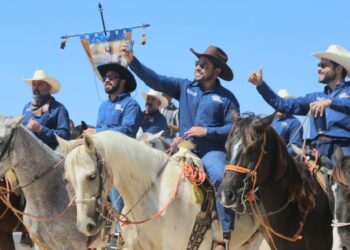 Celebran con éxito tradicional cabalgata en honor a San Lucas Evangelista