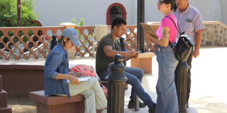 UABCS inicia proyecto de divulgación científica y diagnóstico de problemáticas regionales en espacios públicos