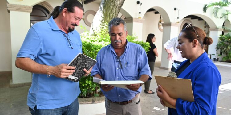 “Subdelegaciones trabajan en el mantenimiento de calles en zona rural de Los Cabos”: Florentino Mendoza 