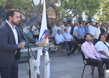 Encabeza presidente municipal Christian Agúndez Gómez los honores a la bandera y la clausura de las actividades cívicas del Mes Patrio en Los Cabos 