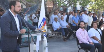 Encabeza presidente municipal Christian Agúndez Gómez los honores a la bandera y la clausura de las actividades cívicas del Mes Patrio en Los Cabos 