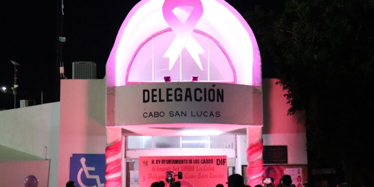 Autoridades municipales promueven la detección oportuna del cáncer de mama
