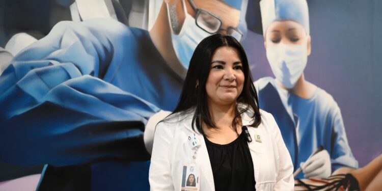 Participan en IMSS más de 26 mil médicas y médicos residentes en 71 programas de formación de especialidad