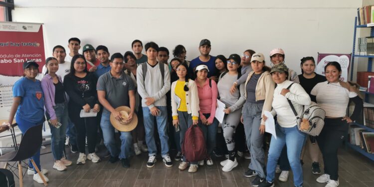 Estudiantes de UABCS Los Cabos participan en diagnóstico sobre vivienda y suelo del Gobierno Federal