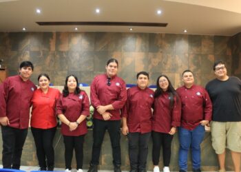 Reconocen a estudiantes de la UABCS que ganaron Primer Reto Gastronómico “Mesas Marinas” en La Paz 2024