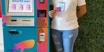 Instalan cajeros para recargar las tarjetas del transporte público “Tiburón Urbano”