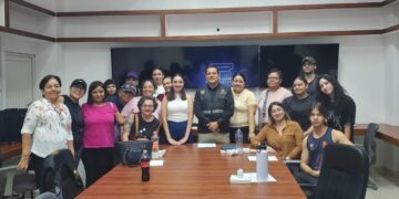 Comerciantes del Tianguis Navideño se capacitan en temas de Protección Civil