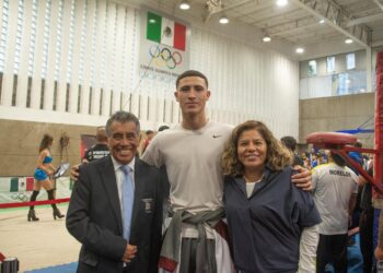 EMILIANO REDUCINDO GANA ORO EN GRAND PRIX Y VA A LA GUERRA EN LA FRONTERA