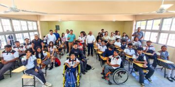 ENTREGA GOBIERNO DEL ESTADO AULA DIDÁCTICA AL PLANTEL CECYT 05 DE CABO SAN LUCAS