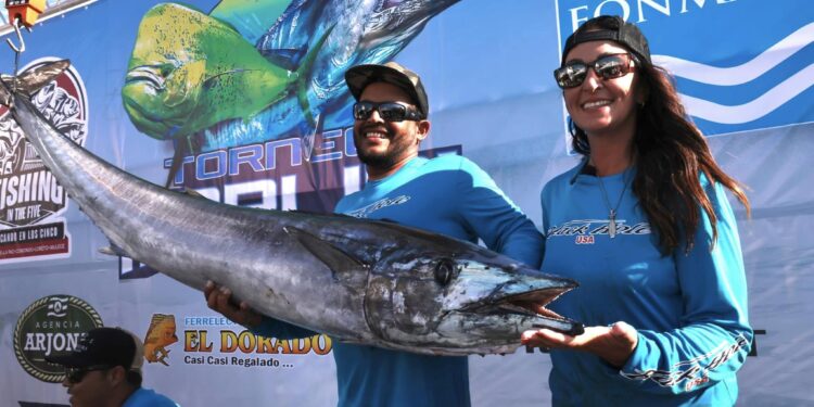 PARTICIPACIÓN DE 62 EQUIPOS Y PREMIOS DE 2 MDP EN SERIAL FISHING IN THE FIVE 