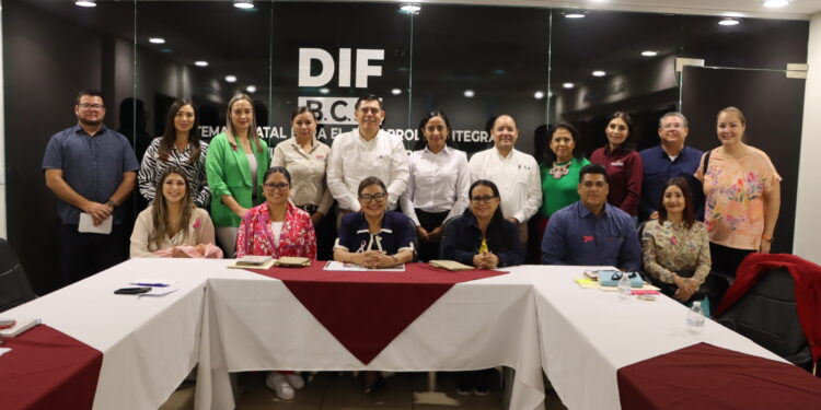 IMPULSA PRESIDENTA DE SEDIF BCS EL BIENESTAR DE GRUPOS PRIORITARIOS 