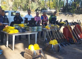 ENTREGAN MATERIAL PARA BRIGADAS FORESTALES EN MULEGÉ