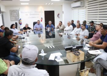 BRINDA ATENCIÓN SECRETARIO GENERAL DE GOBIERNO, A PRESTADORES DE SERVICIOS TURÍSTICOS DE LA PAZ