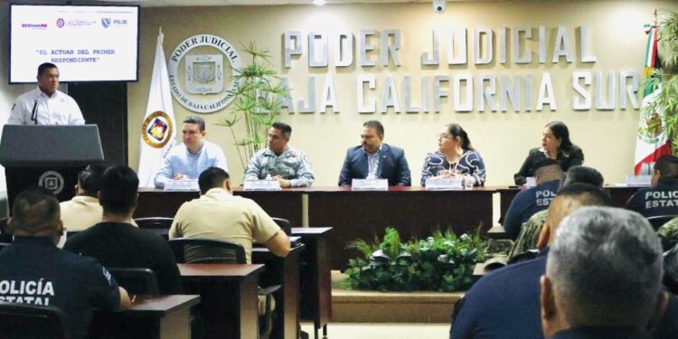 FORTALECEN LABOR DE PRIMEROS RESPONDIENTES EN ÁREAS OPERADORAS DEL SISTEMA DE JUSTICIA PENAL EN BCS