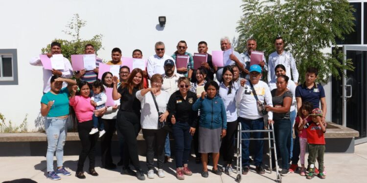 CUMPLE GOBIERNO DEL ESTADO COMPROMISOS CON HABITANTES DE VIZCAÍNO