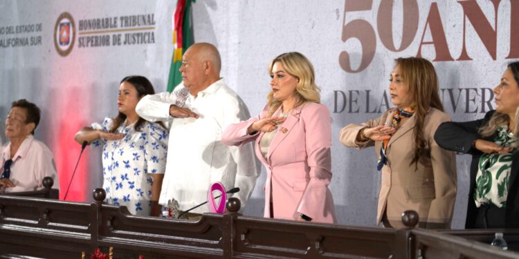 “Todas las legislaturas han legislado pensando en el interés superior del pueblo”: diputada Karina Olivas Parra