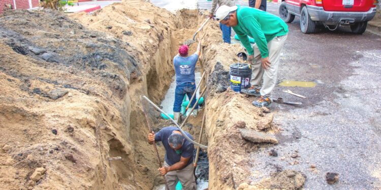 Se atendieron 206 fugas por el OOMSAPAS La Paz durante la semana pasada