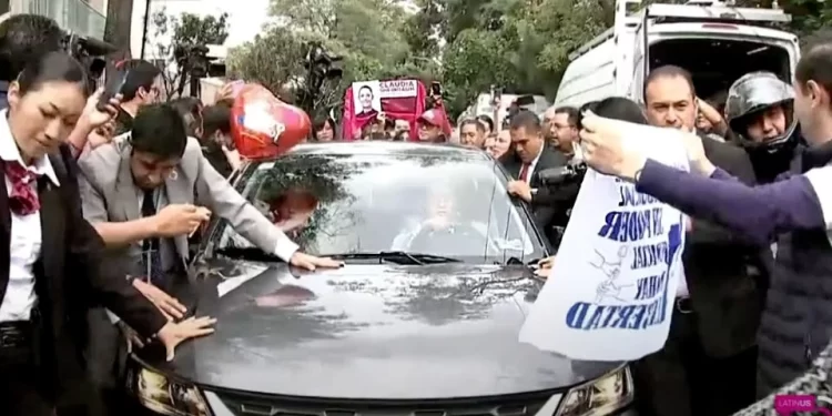 Sheinbaum sale de su departamento en Tlalpan y se dirige al Congreso para su toma de protesta como presidenta