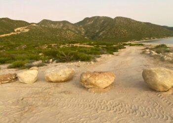 Denuncian bloqueo en acceso a playa Punta Gorda, en La Paz; dividió opiniones de ciudadanos