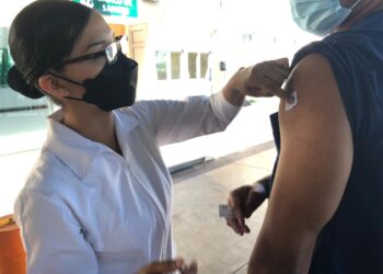 Invita IMSS Baja California Sur a población a vacunarse contra influenza en las Unidades de Medicina Familiar