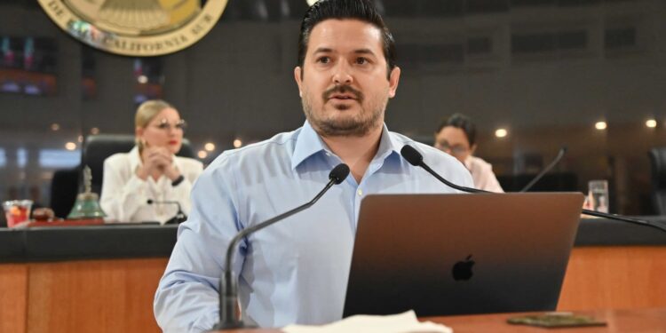 Avala Congreso de BCS reforma constitucional de inimpugnabilidad