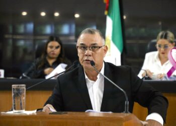 Se despide el diputado suplente Rafael Silva Leal