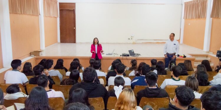 BRINDAN ATENCIÓN A MÁS DE 8 MIL JÓVENES EN BCS A TRES AÑOS DE GOBIERNO