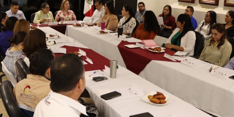 REVISAN ACCIONES DE TRES AÑOS DE GOBIERNO EN LOS 38 GRUPOS DE AMIGOS PARA EL BIENESTAR  