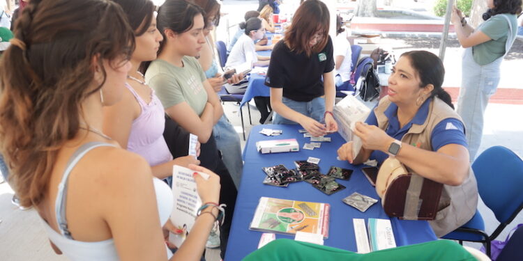 ACERCÓ SALUD ESTATAL SERVICIOS PREVENTIVOS A COMUNIDAD UNIVERSITARIA