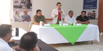 IMPARTE COEPRA CAPACITACIÓN A PARAMÉDICOS Y POLICÍAS SOBRE MANIOBRAS PARA RESCATE NÁUTICO