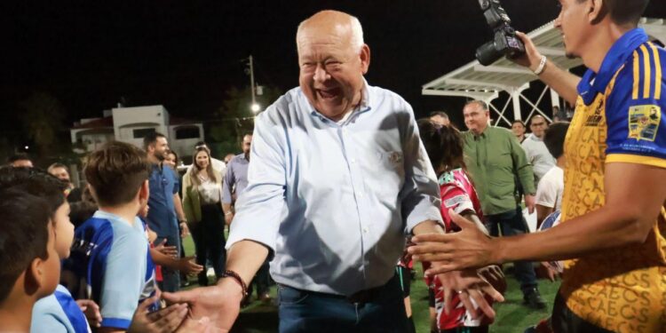 ENTREGA VÍCTOR CASTRO PARQUE PÚBLICO EN LA COLONIA LA PLAYA, EN SAN JOSÉ DEL CABO