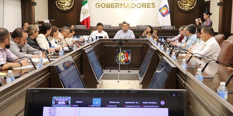 SE REÚNEN TRES ÓRDENES DE GOBIERNO PARA DAR SEGUIMIENTO AL PROGRAMA DE VIVIENDA EN BCS  