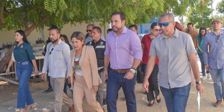 Alcalde de Los Cabos refrenda compromiso con la educación en beneficio de 1 mil 800 estudiantes del CETMAR #31