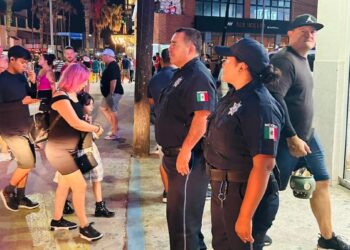 Policía Municipal de Los Cabos mantendrá vigilancia en puntos estratégicos para garantizar seguridad durante Halloween y Día de Muertos