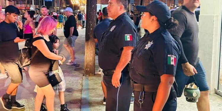 Policía Municipal de Los Cabos mantendrá vigilancia en puntos estratégicos para garantizar seguridad durante Halloween y Día de Muertos