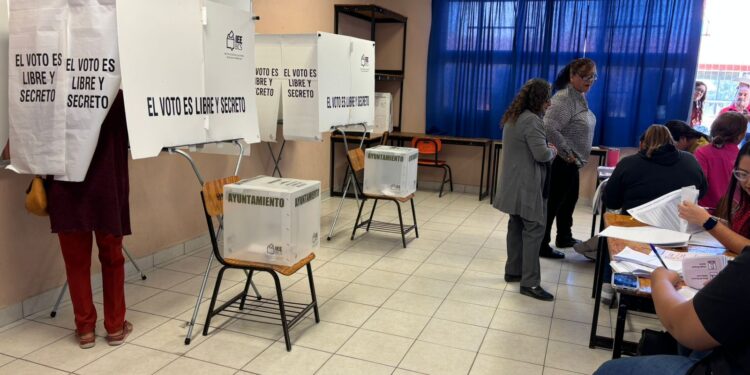 Más de 14 mil ciudadanos participan en la elección de Delegados y Subdelegados Municipales de La Paz