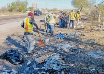 Más de 18 toneladas de residuos recolectados en la carretera La Paz-Todos Santos