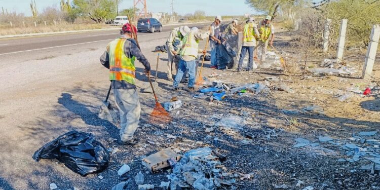 Más de 18 toneladas de residuos recolectados en la carretera La Paz-Todos Santos