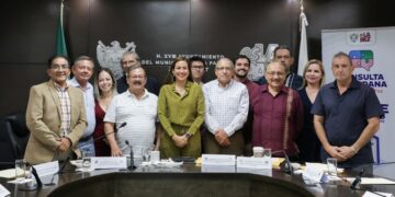 Milena Quiroga recibe propuestas de académicos para integrar proyectos en el Plan Municipal de Desarrollo
