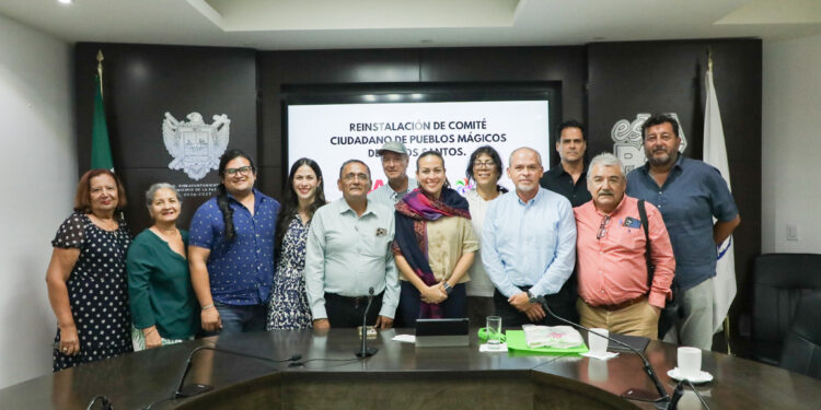 Milena Quiroga toma protesta al nuevo Comité Ciudadano del Pueblo Mágico de Todos Santos