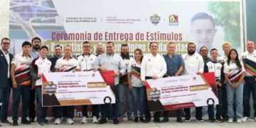 Reconocen a medallistas paceños por resultados en Nacionales CONADE 2023