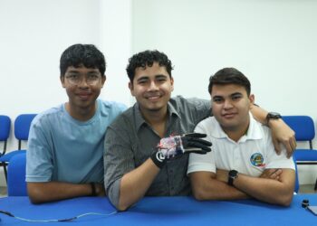 Estudiantes de la UABCS desarrollan “Signum auxilium”, un dispositivo innovador para fortalecer la seguridad de las mujeres