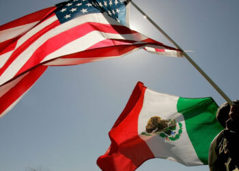 Fortalecer la unidad nacional, reto frente a los cambios globales y regionales: Mejía Berdeja*